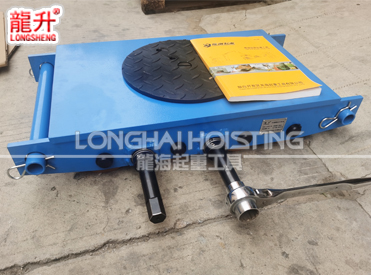 龍升LHUW手搖搬運小坦克實拍