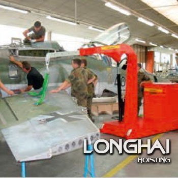 [案例]液壓小吊車輔助飛機維修